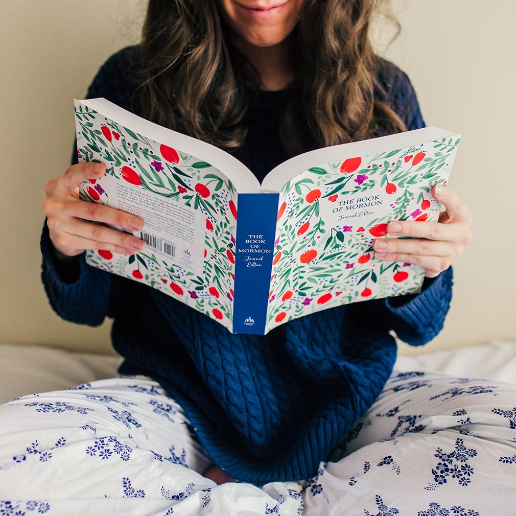 The Book of Mormon Journal Edition - Red Floral - DBD-5219868