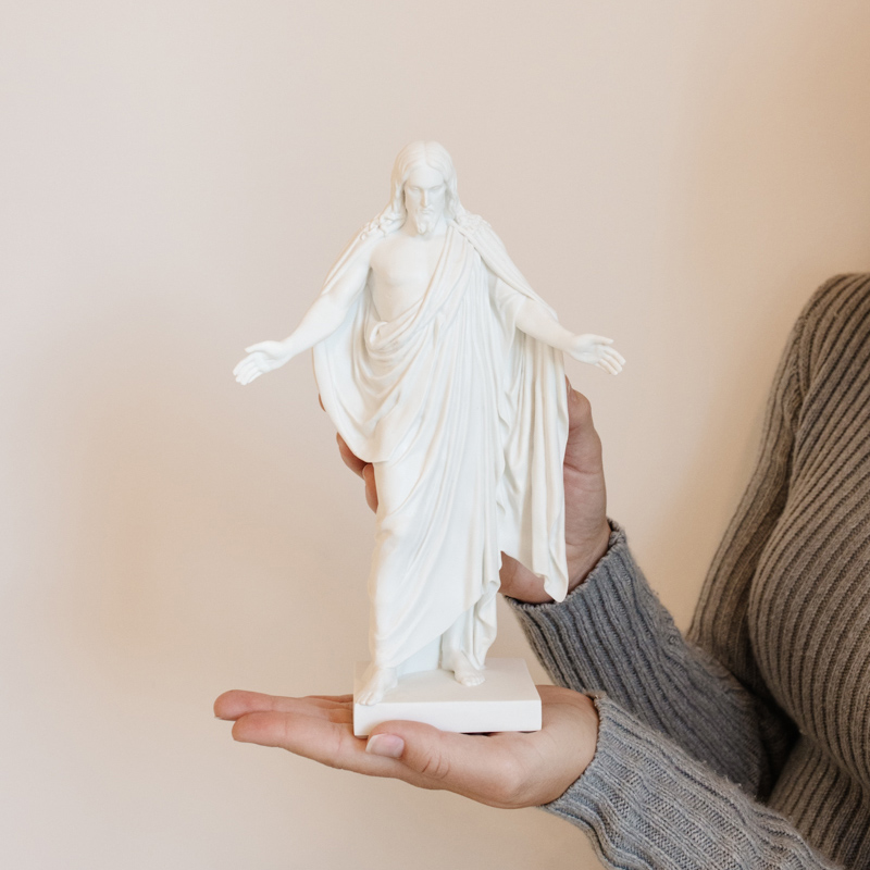 Christus Statue - Medium (10in) - LDP-STT-CHR-M