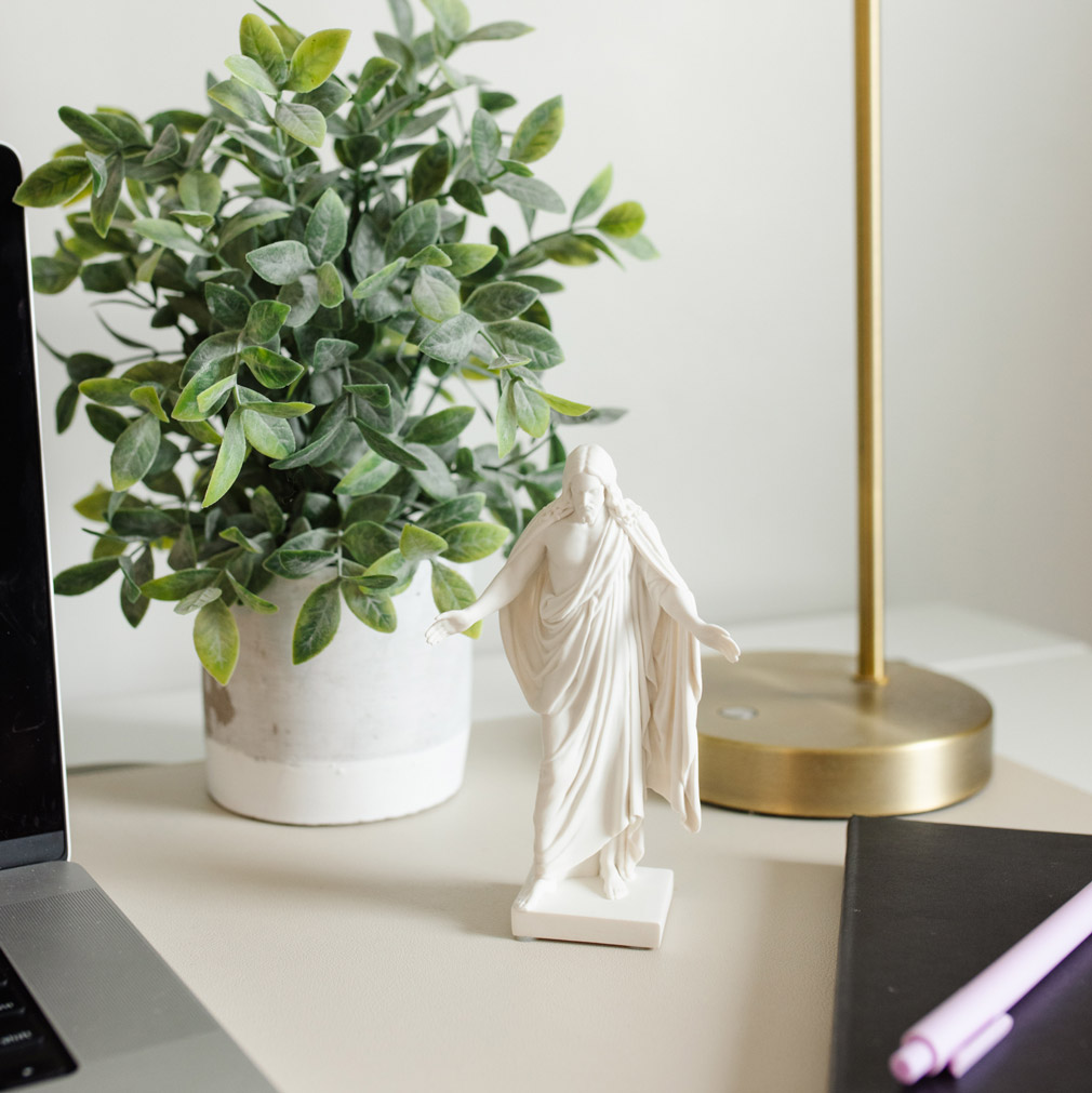 Christus Statue - Small (6in) - LDP-STT-CHR-S